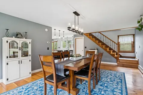 24 Autumn Lane Freeport ME 04032