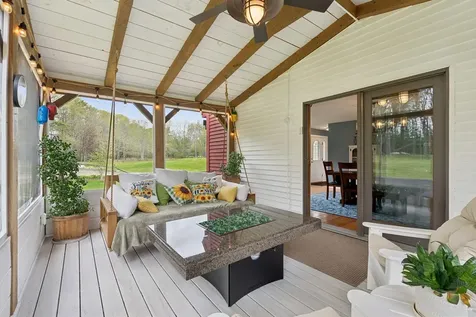 24 Autumn Lane Freeport ME 04032