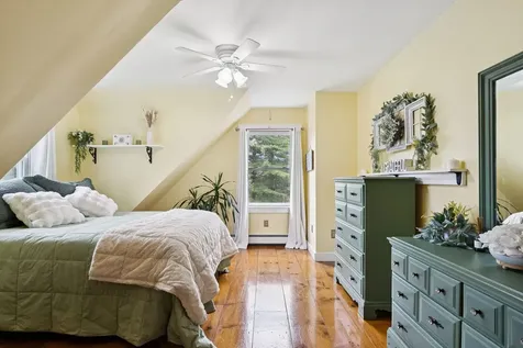 24 Autumn Lane Freeport ME 04032