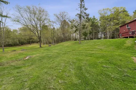 24 Autumn Lane Freeport ME 04032