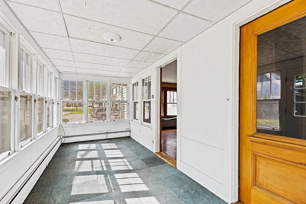 29 Sherwin Street Waterville ME 04901