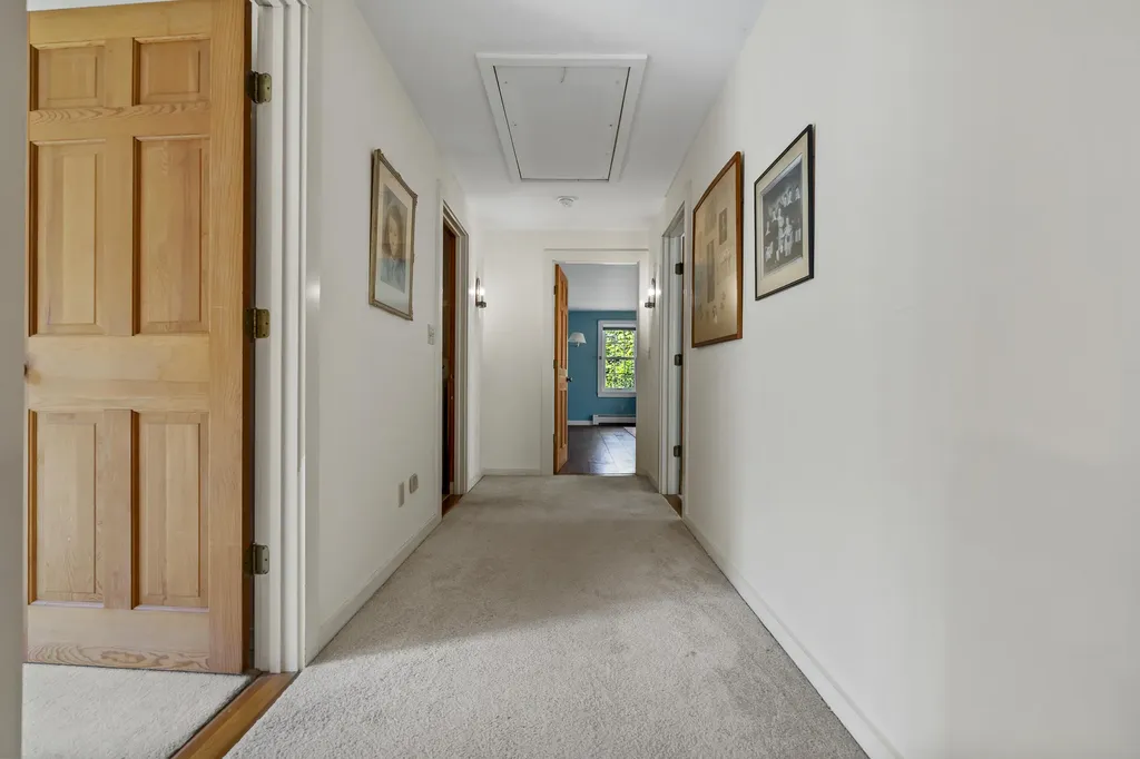 31 Woodward Farm Road Bristol ME 04539