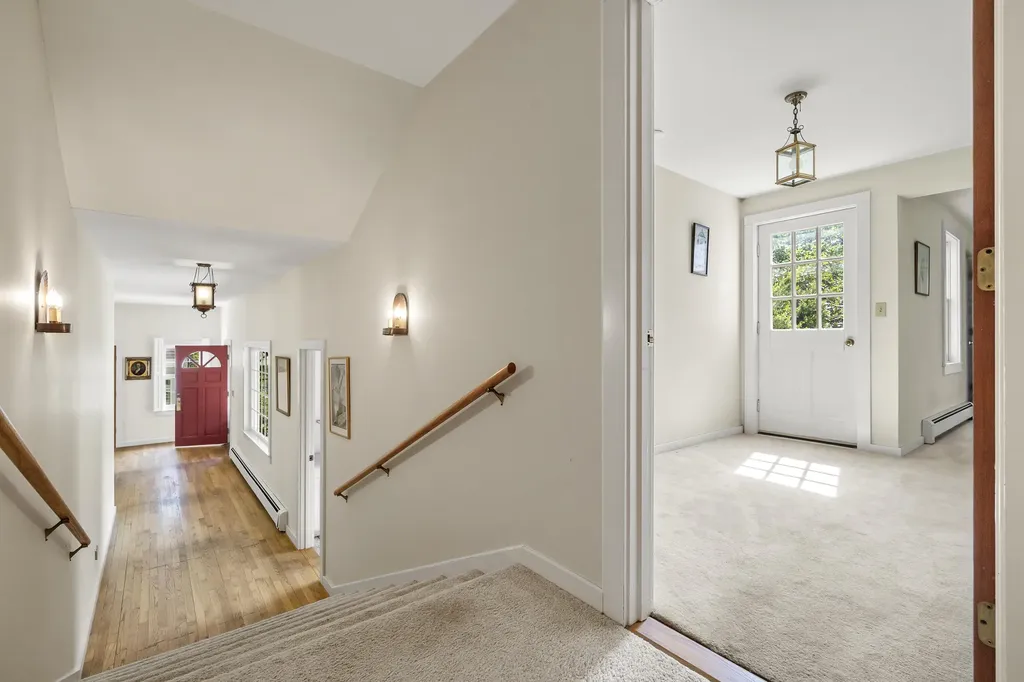 31 Woodward Farm Road Bristol ME 04539