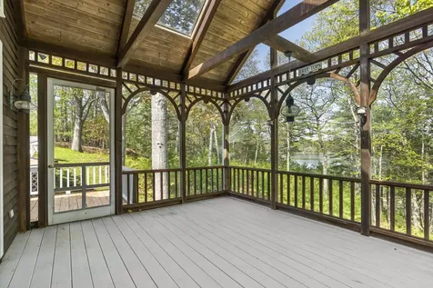 31 Woodward Farm Road Bristol ME 04539