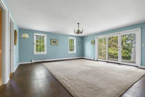 31 Woodward Farm Road Bristol ME 04539