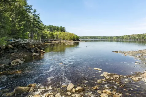 31 Woodward Farm Road Bristol ME 04539