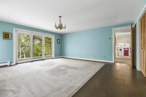 31 Woodward Farm Road Bristol ME 04539