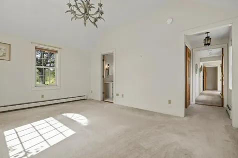 31 Woodward Farm Road Bristol ME 04539