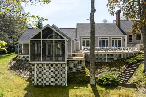 31 Woodward Farm Road Bristol ME 04539
