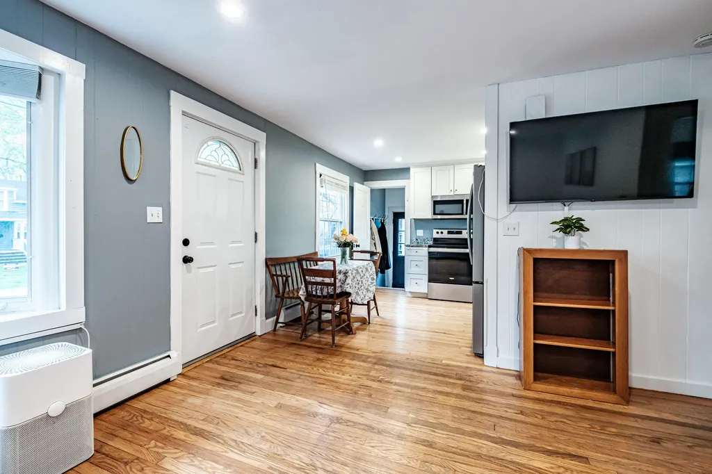 62 Osborne Avenue South Portland ME 04106