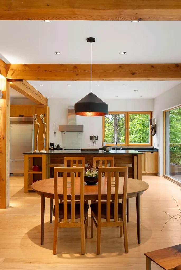 174 Blackstrap Road Falmouth ME 04105