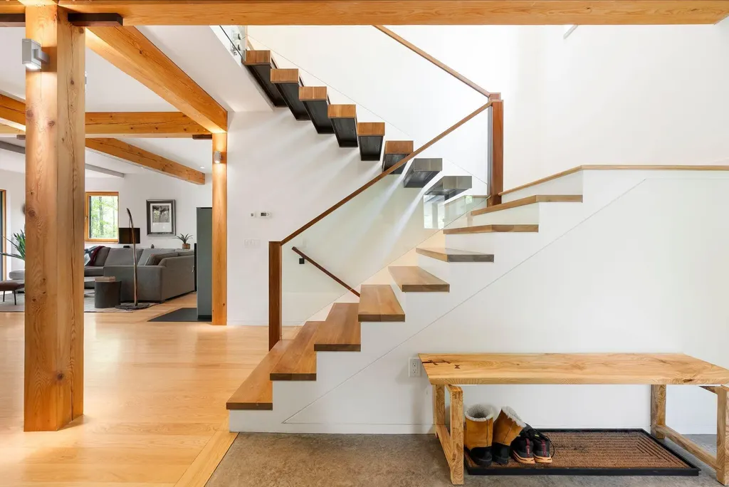 174 Blackstrap Road Falmouth ME 04105