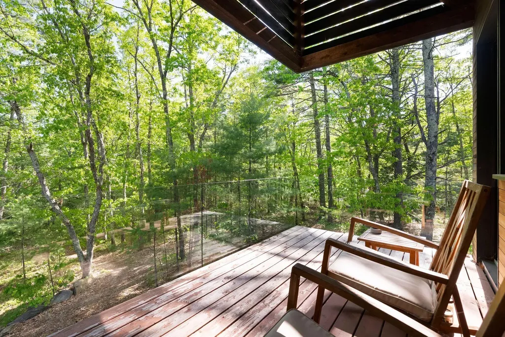 174 Blackstrap Road Falmouth ME 04105