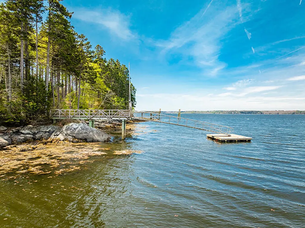 127 Treasure Point Road Saint George ME 04860