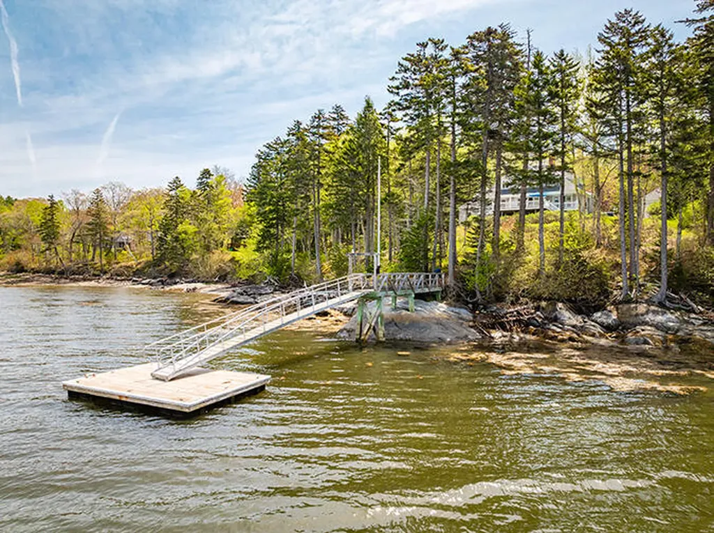 127 Treasure Point Road Saint George ME 04860
