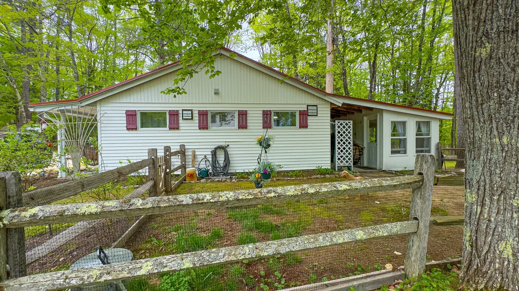 32 Middle Ridge Road Bridgton ME 04009