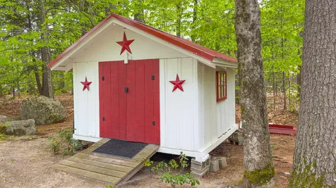 32 Middle Ridge Road Bridgton ME 04009