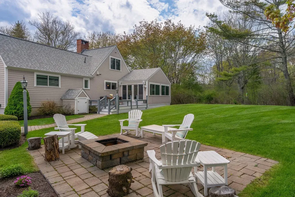 21 Windemere Place Kennebunkport ME 04046