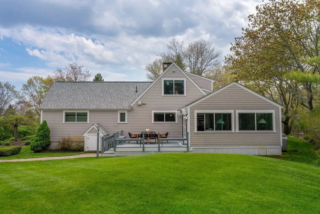21 Windemere Place Kennebunkport ME 04046