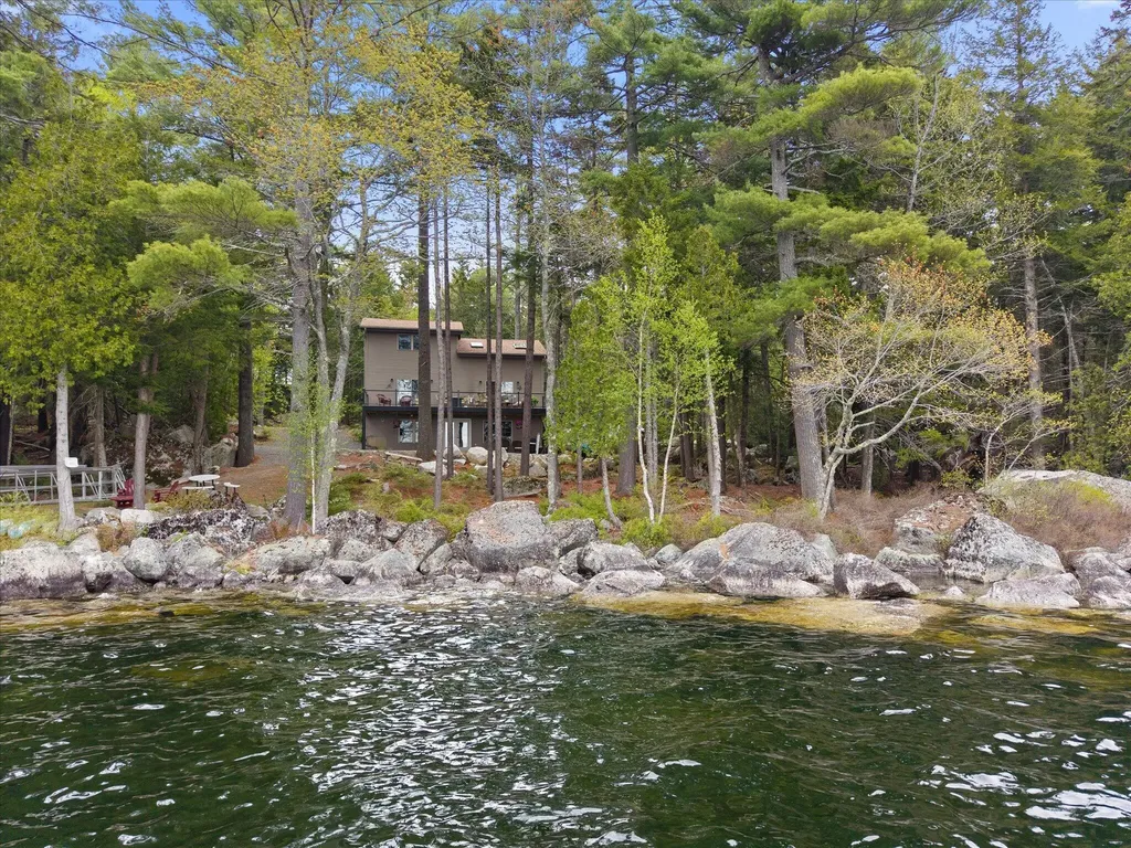 269 Phillips Way Ellsworth ME 04605