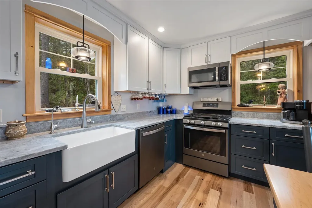 269 Phillips Way Ellsworth ME 04605