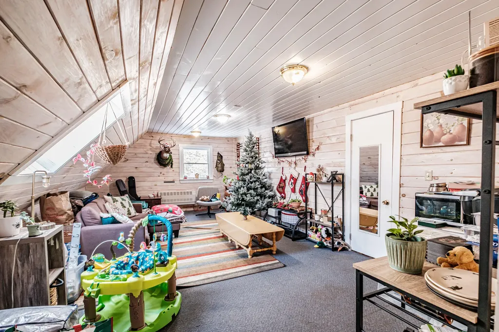 34 Middle Ridge Road Bridgton ME 04009