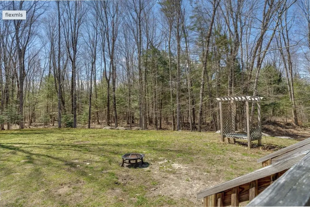 34 Middle Ridge Road Bridgton ME 04009