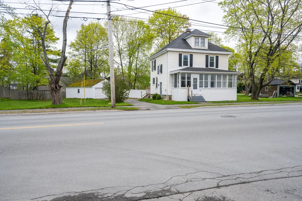 744 Hammond Street Bangor ME 04401