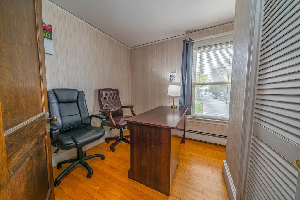 744 Hammond Street Bangor ME 04401