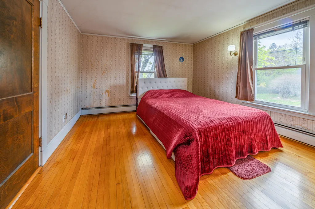 744 Hammond Street Bangor ME 04401