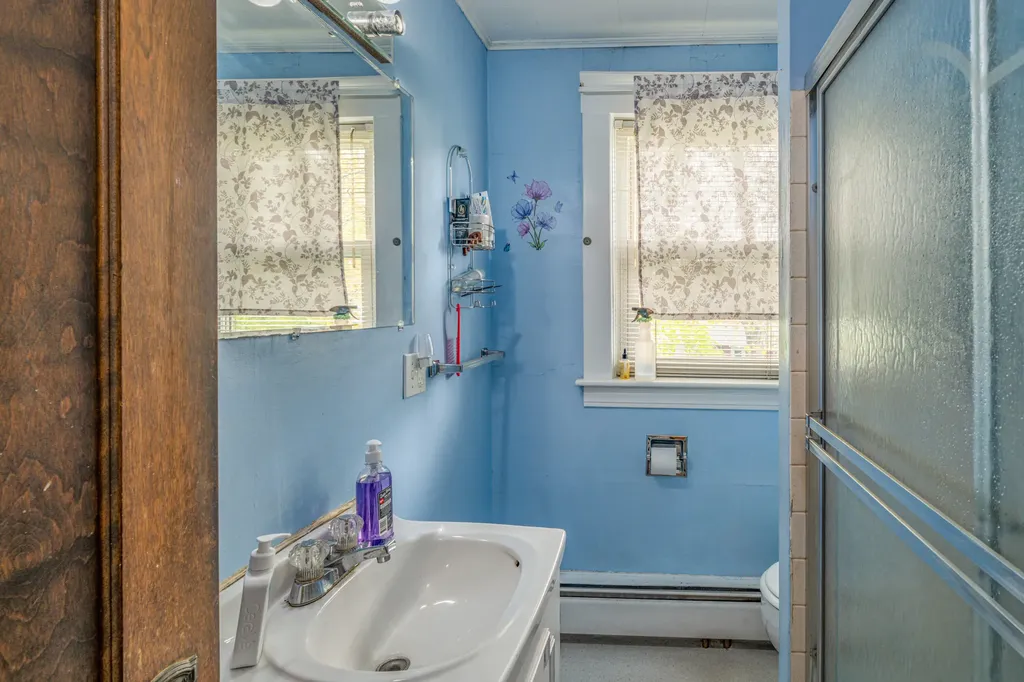 744 Hammond Street Bangor ME 04401
