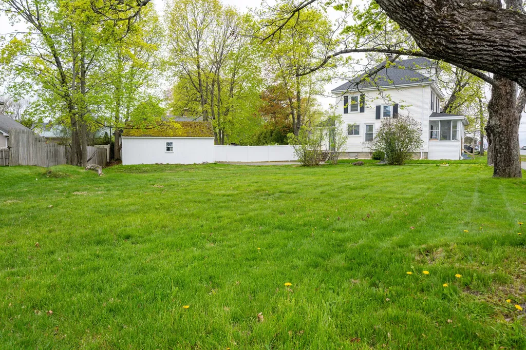744 Hammond Street Bangor ME 04401