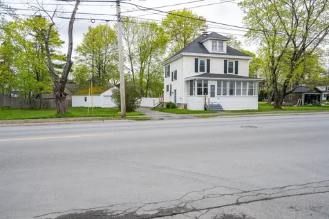 744 Hammond Street Bangor ME 04401