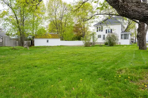744 Hammond Street Bangor ME 04401