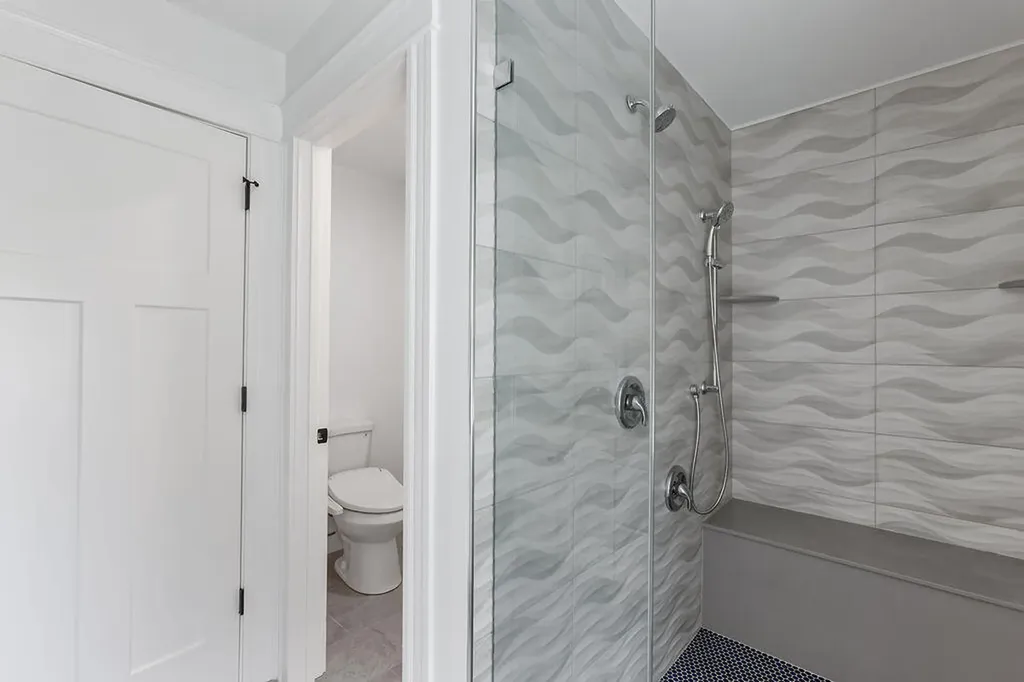 77 O'neil Street South Portland ME 04106