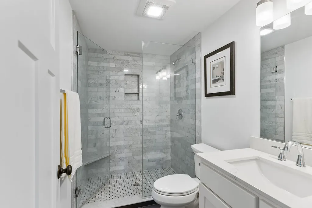 77 O'neil Street South Portland ME 04106
