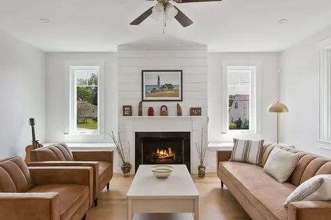 77 O'neil Street South Portland ME 04106