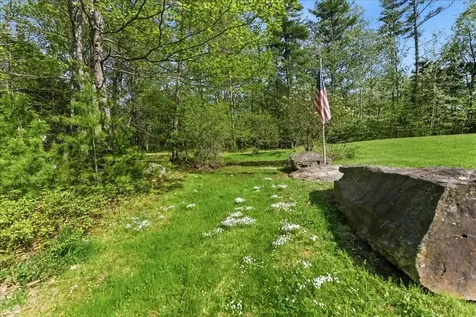 41 Murder Road Topsham ME 04086