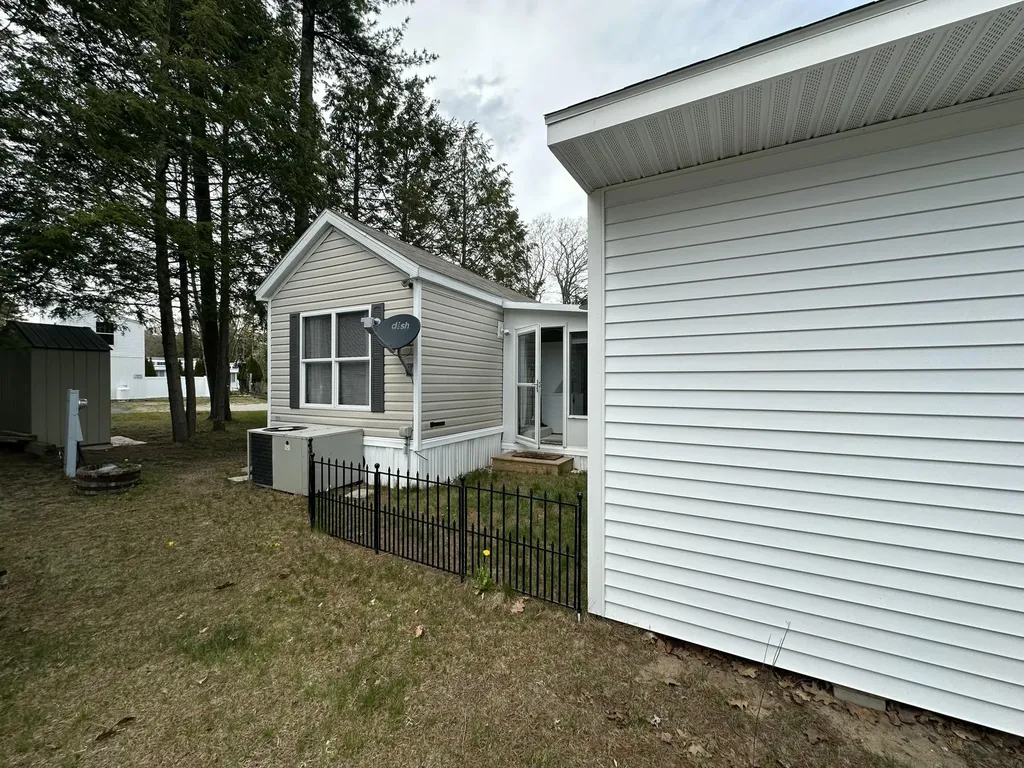 430 Post Road Wells ME 04090