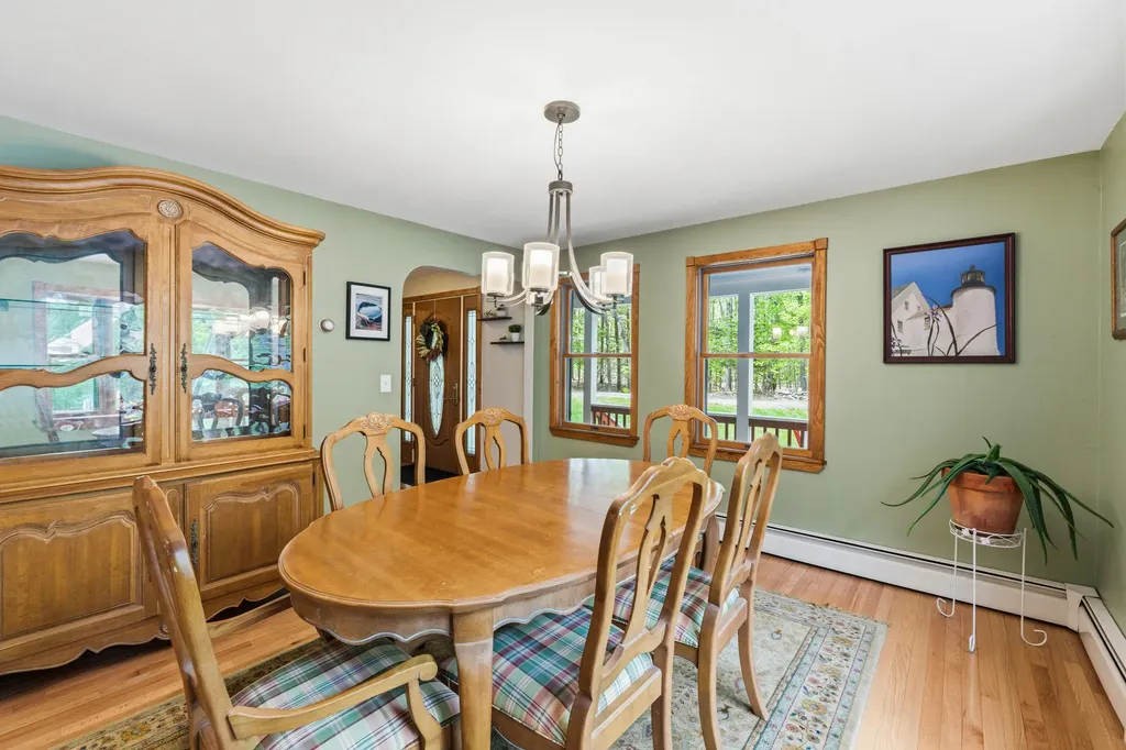 558 River Road Brunswick ME 04011
