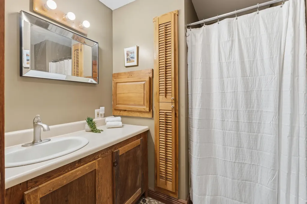 558 River Road Brunswick ME 04011