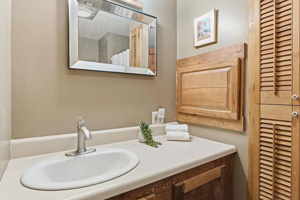 558 River Road Brunswick ME 04011