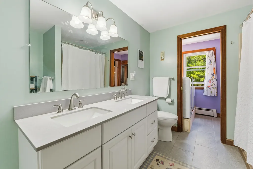 558 River Road Brunswick ME 04011