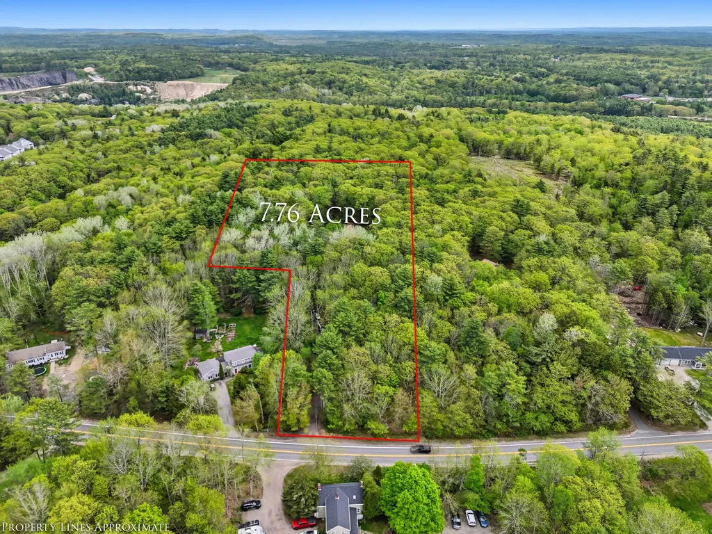 558 River Road Brunswick ME 04011