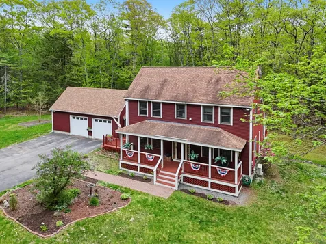 558 River Road Brunswick ME 04011