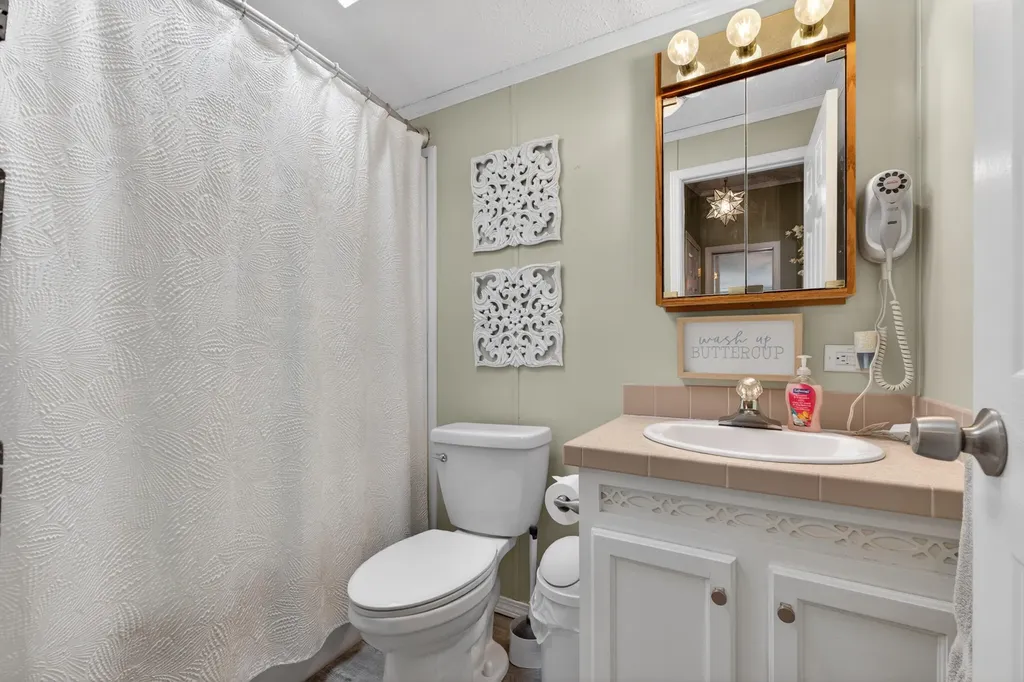 5,10,11 Country Lane Kingfield ME 04947