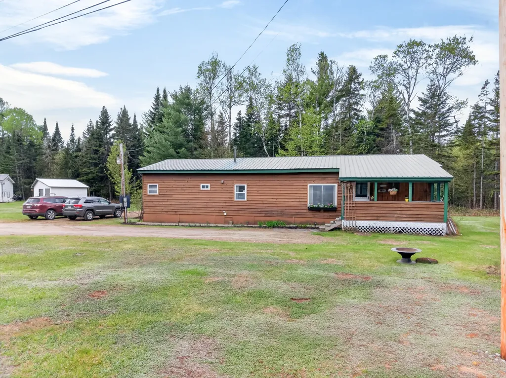 5,10,11 Country Lane Kingfield ME 04947