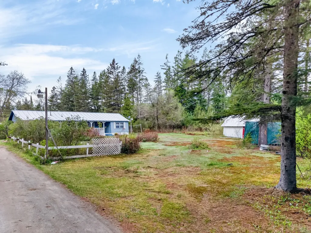 5,10,11 Country Lane Kingfield ME 04947