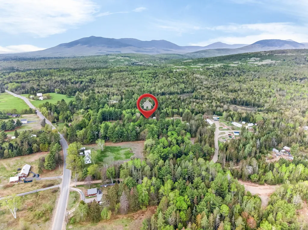 5,10,11 Country Lane Kingfield ME 04947