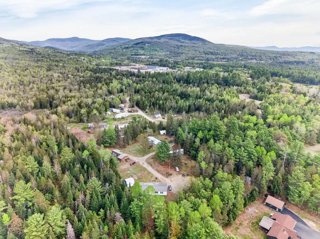 5,10,11 Country Lane Kingfield ME 04947